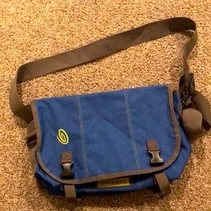 Timbuk2 classic messenger bag